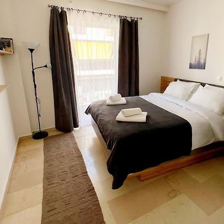 Minimal 3Br Apartment In Aten Exteriör bild