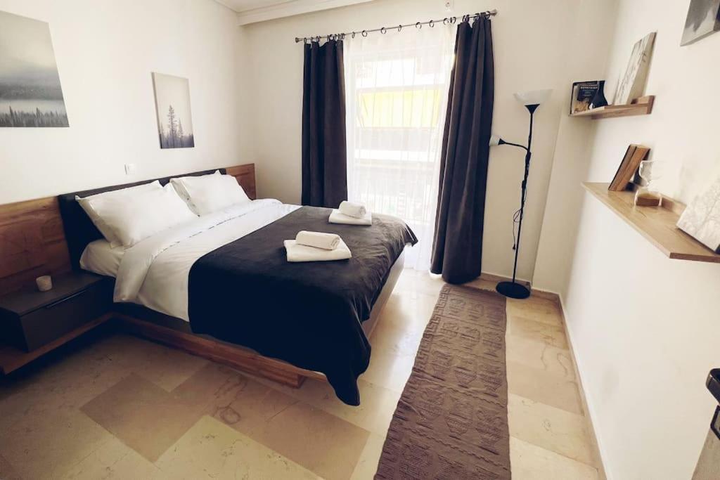 Minimal 3Br Apartment In Aten Exteriör bild