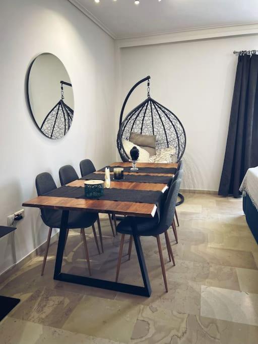 Minimal 3Br Apartment In Aten Exteriör bild