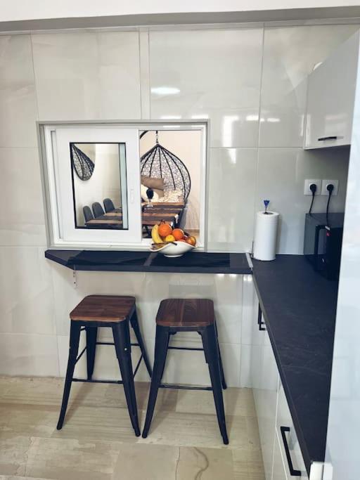 Minimal 3Br Apartment In Aten Exteriör bild