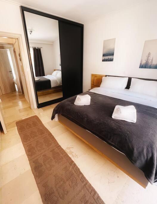 Minimal 3Br Apartment In Aten Exteriör bild