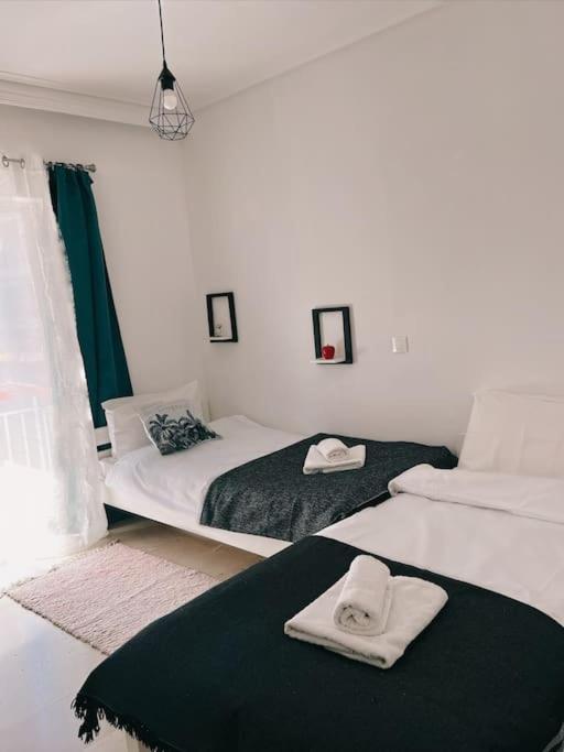 Minimal 3Br Apartment In Aten Exteriör bild